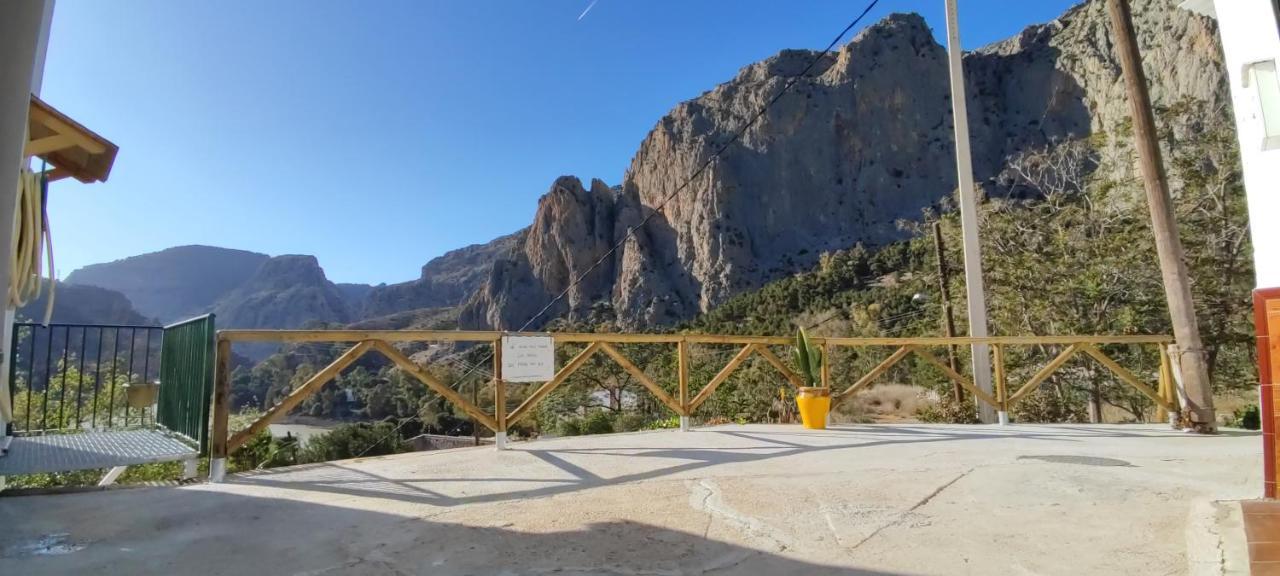 La Barberia De Miguel Villa El Chorro Kültér fotó
